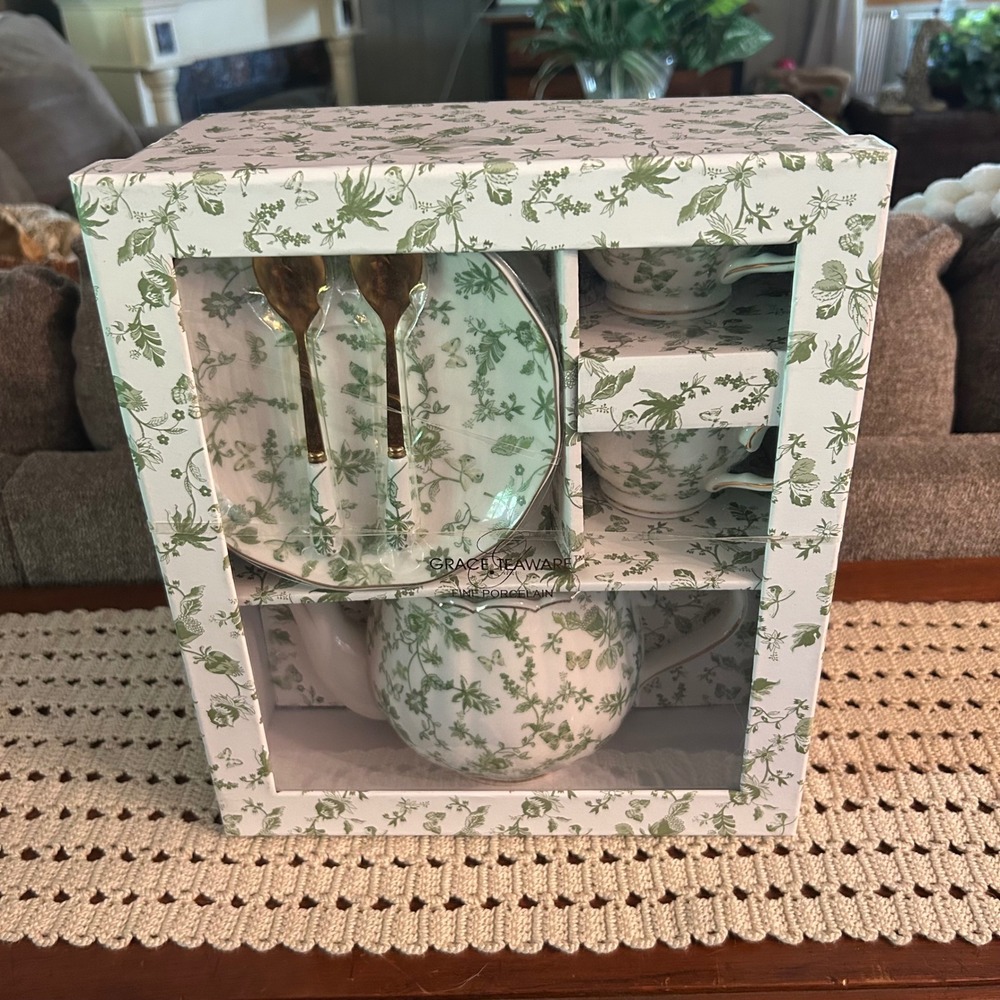 NEW Grace Teaware 7 Pc Tea Set Green Floral Butterfly Porcelain Teapot Cups